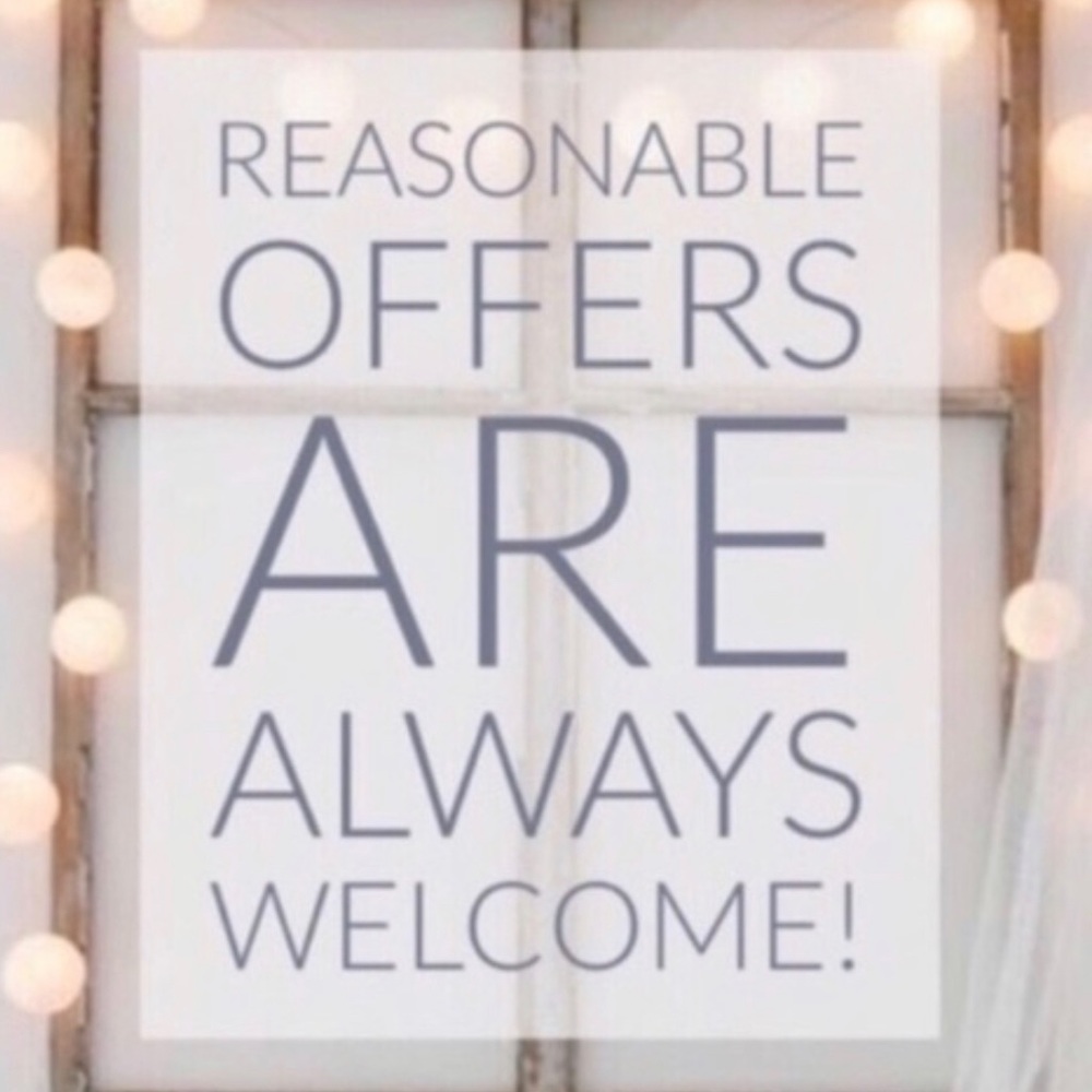REASONABLE OFFERS ARE ALWAYS WELCOME!💗